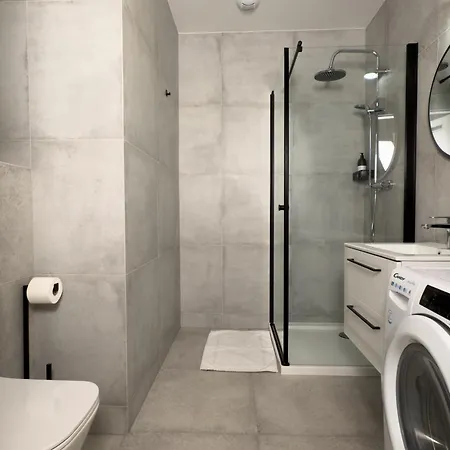 Apartment Urban Global, 12th Floor No 23a, Free Garage, Self Check-in, No Deposit Katowice