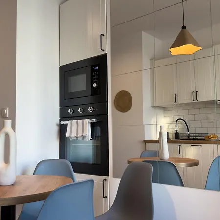 Apartment Urban Global, 12th Floor No 23a, Free Garage, Self Check-in, No Deposit Katowice