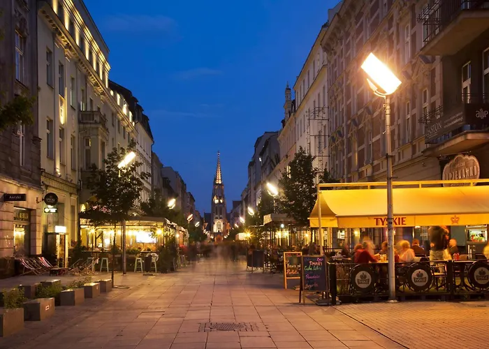 Urban Global, 12th Floor No 23a, Free Garage, Self Check-in, No Deposit شقة