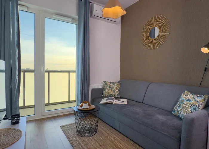 Urban Global, 12th Floor No 23a, Free Garage, Self Check-in, No Deposit شقة كاتوفيتسه